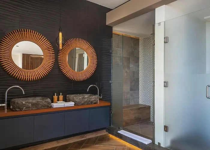 Oceanview 8br Luxury Double Villa, Concierge &pools-tankah Bay Villa *
