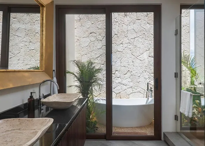 Oceanview 8br Luxury Double Villa, Concierge &pools-tankah Bay Villa